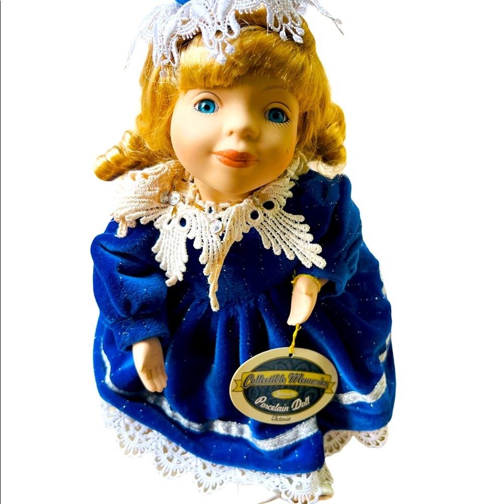 DanDee Genuine Porcelain Vintage Musical Doll